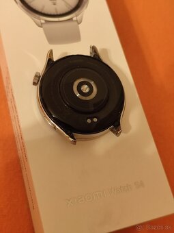 xiaomi watch s4 strieborná - 2