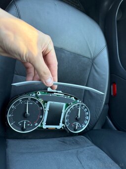 Predám budíky octavia 2 facelift maxidot bez plexiskla - 2