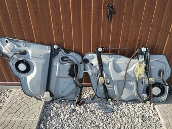 VW Touran,Passat B6 elektr.sťahovanie okien aj s motorčekom - 2