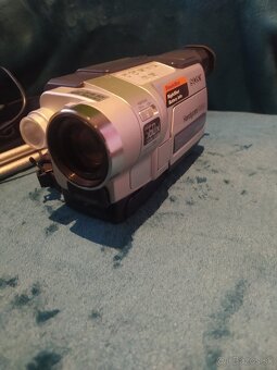 Sony CCD-TRV418E - 2