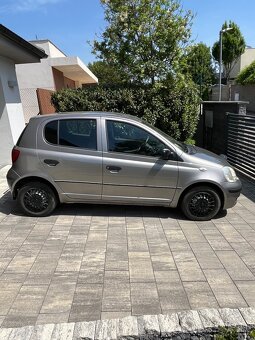 Toyota yaris - 2
