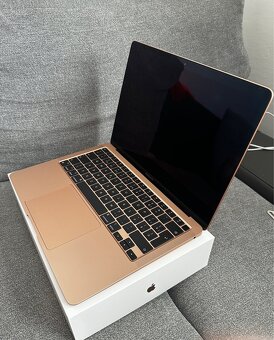 Apple MacBook - 2