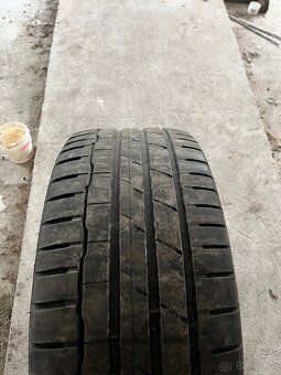 Pneu 245/45r19 - 2