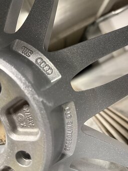 Predám OEM RS5 disky 5x112 R20 9j et29 - 2