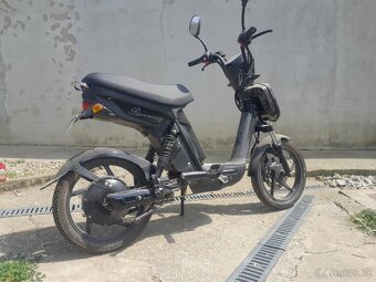 Racceway E-Babetta - 2