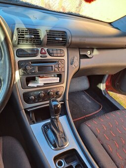 Predám Mercedes-Benz C180 kompresor - 2