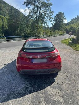 Honda Civic 1.4 benzín RV 2009 - 2
