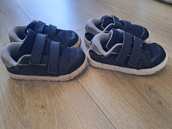 Topánky 2 ks pre chlapca velk. 23 a 24 - 2