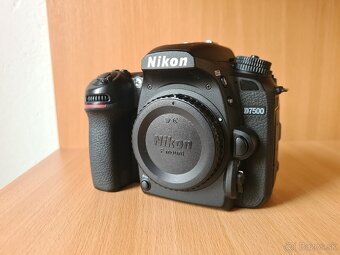 Nikon D7500 - 2