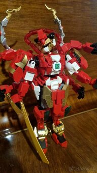 Lego šesťruký robot - 2