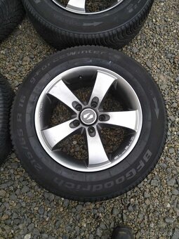 Alu 5 x 114,3 R 16 + zimné 215/65 R16. - 2