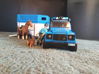 Predaj hračky Bruder: auto, príves, kôň, policajt so psom - 2