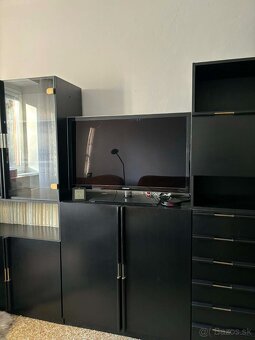 Čierna obývacia stena - 2