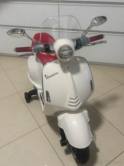 Detská motorka Vespa - 2