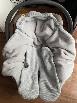 Deka do autosedačky - 2