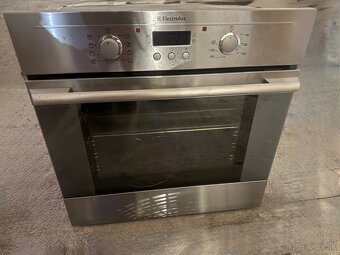 Vstavaná rúra Elektrolux - 2