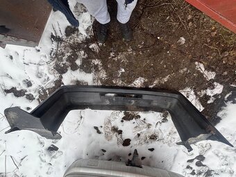 Zadný nárazník peugeot 405 mi16 - 2