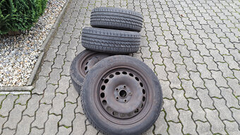 Plechové disky R16 s letnými pneu - 2