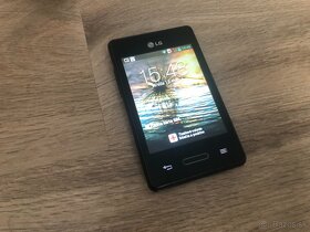 Malý LG mobil, plne funkčný - 2