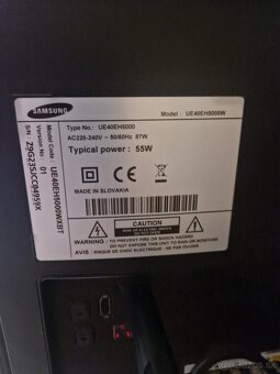 Samsung UE40EH5000W - 2