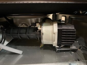 Whirlpool ADG 9860 (chyba F6) - 2