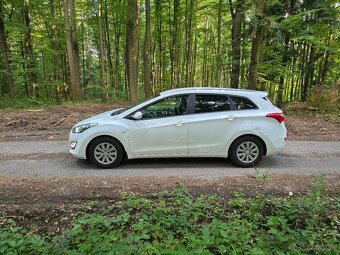 Hyundai i30 CW 1.6 CRDi 81kW r. 2017 komplet servis STK 2027 - 2