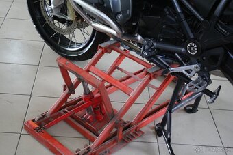 hydraulický zdvihák na motorky a štvorkolky - 2