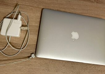 Prelim MacBook Air 13" 2017 - 2