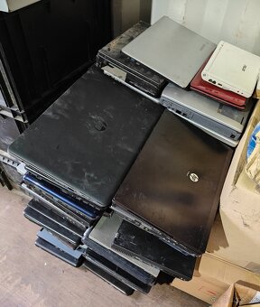 Hromada notebookov - 2