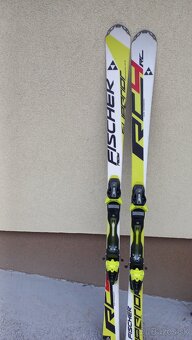 Predam lyze Salomon, 150cm a Fischer RC4, 170cm - 2