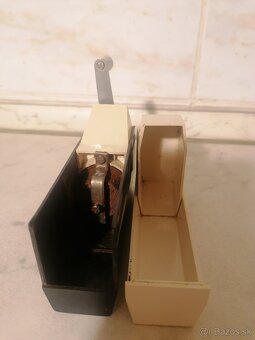 Ručný mlynček na kávu - 2