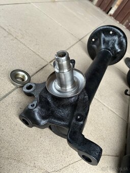 Bmw E30 otoče 6 valec - 2