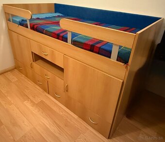 Vyvýšená posteľ - 2