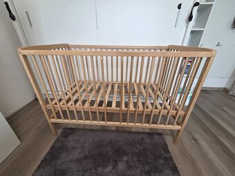 Drevená detská postieľka - 2