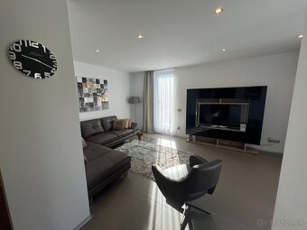 Prenájom 2-izbového bytu Kramáre - 2