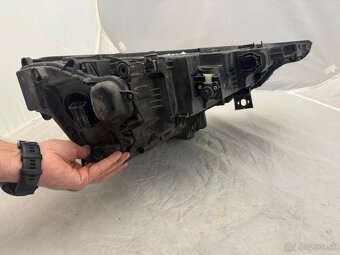 Svetlo Audi Q8 - 2