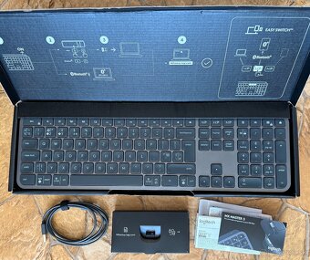 Logitech MX klavesnica - 2
