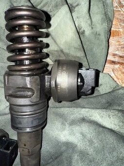 Vstreky z 1.9TDI 96KW-038130073 BA - 2