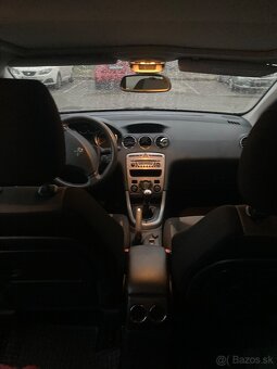 Peugeot 308 SW, 1.6 88 kW benzín, r. 2012 – výborný stav - 2