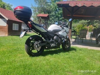 Yamaha xj6 - 2