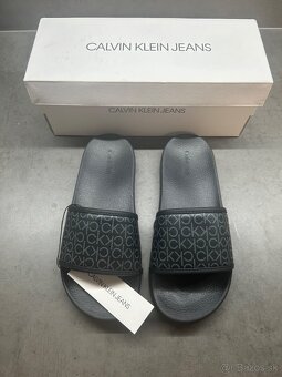 Calvin Klein šľapky - 2