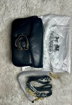 Čierna kabelka Coach - 2