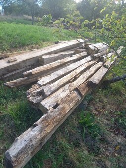 Drevo so stodoly - 2