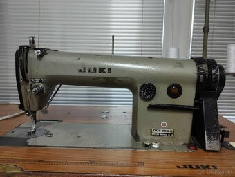 Šijací stroj Juki - 2
