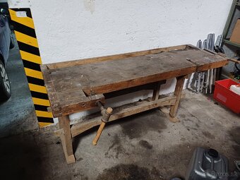 Stolárska hoblica, stolársky ponk - 2