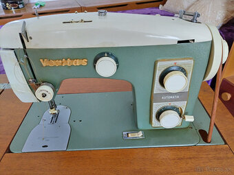 Plne funkcny stolikovy sijaci stroj Veritas - 2