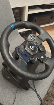 Logitech volant G923 Racing Wheel Xbox One a PC - 2