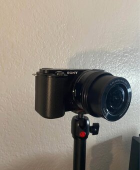 Sony ZV-E10 + objektiv E PZ 16–50 mm - 2