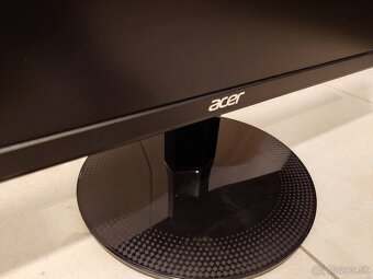 Acer SA 240Y - 2