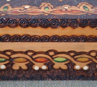 Drevená šperkovnica - 2